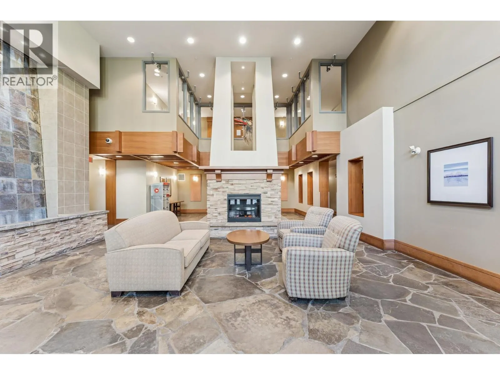 509 560 RAVEN WOODS DRIVE