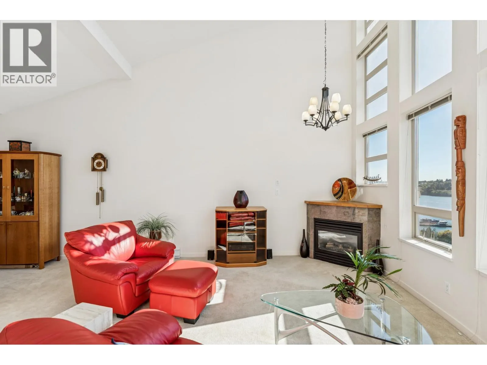 509 560 RAVEN WOODS DRIVE