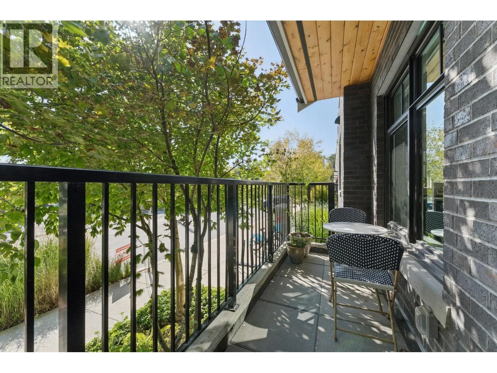 19 1960 GLENAIRE DRIVE