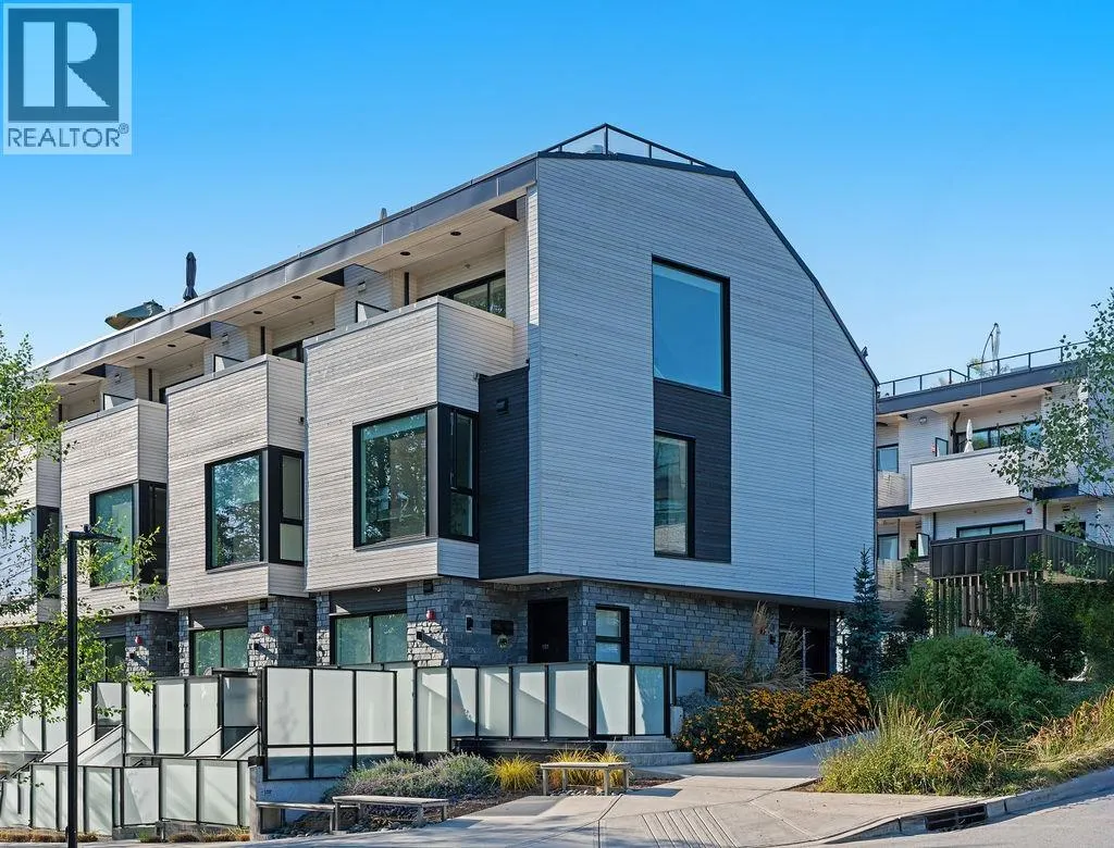 201 650 E 2ND STREET