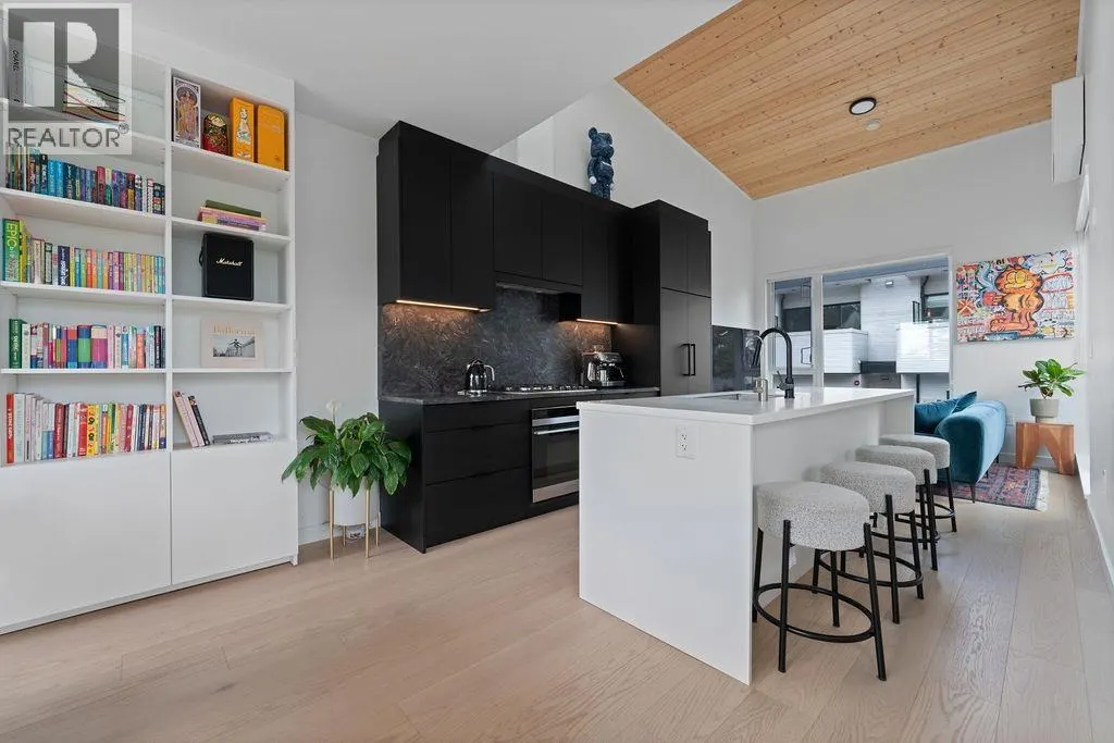 201 650 E 2ND STREET
