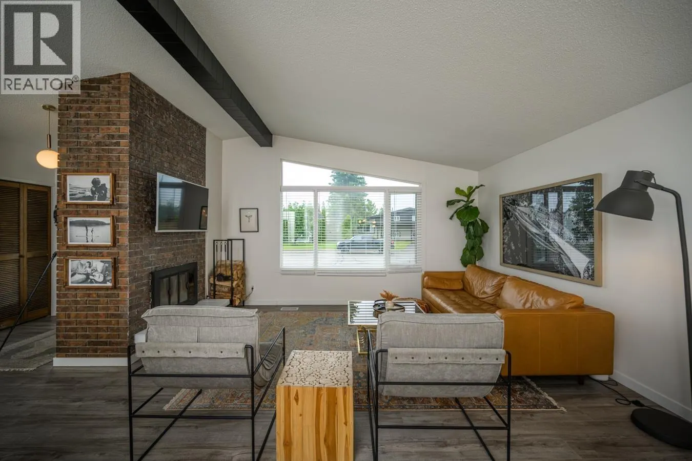 288 MCDERMID DRIVE