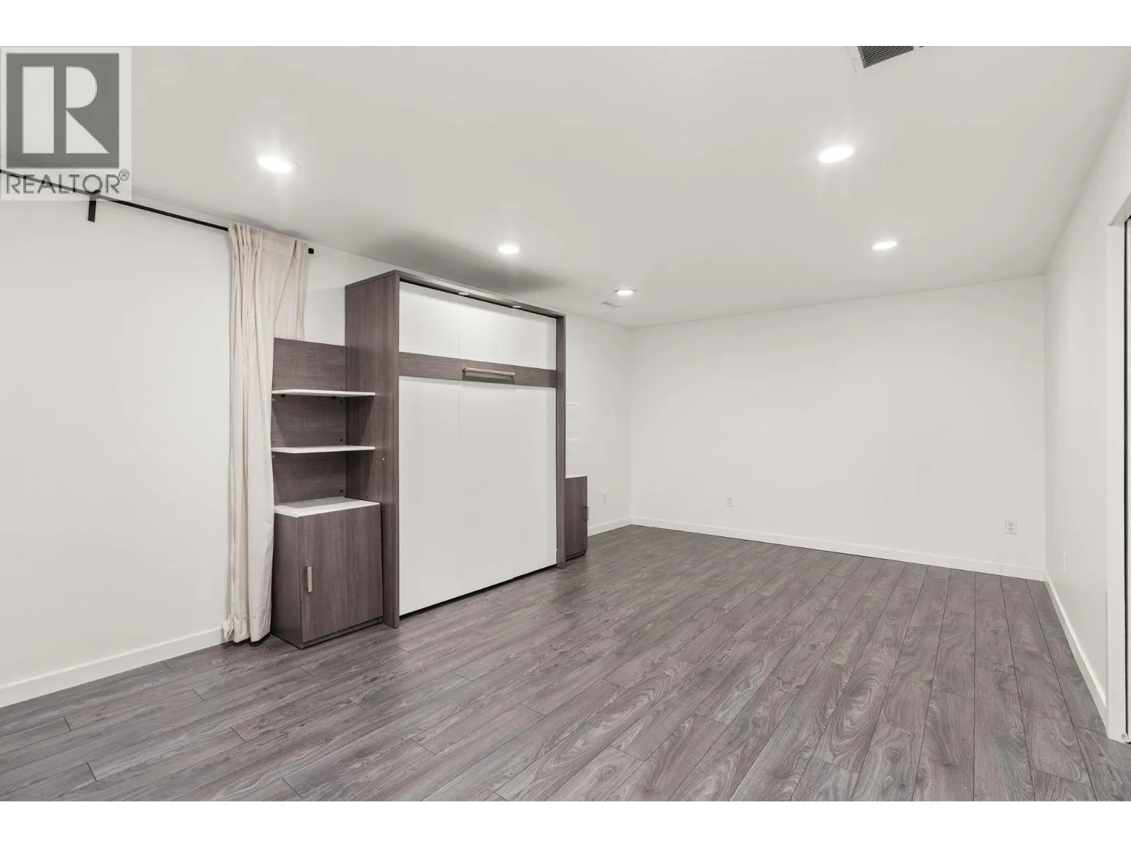10091 243 STREET