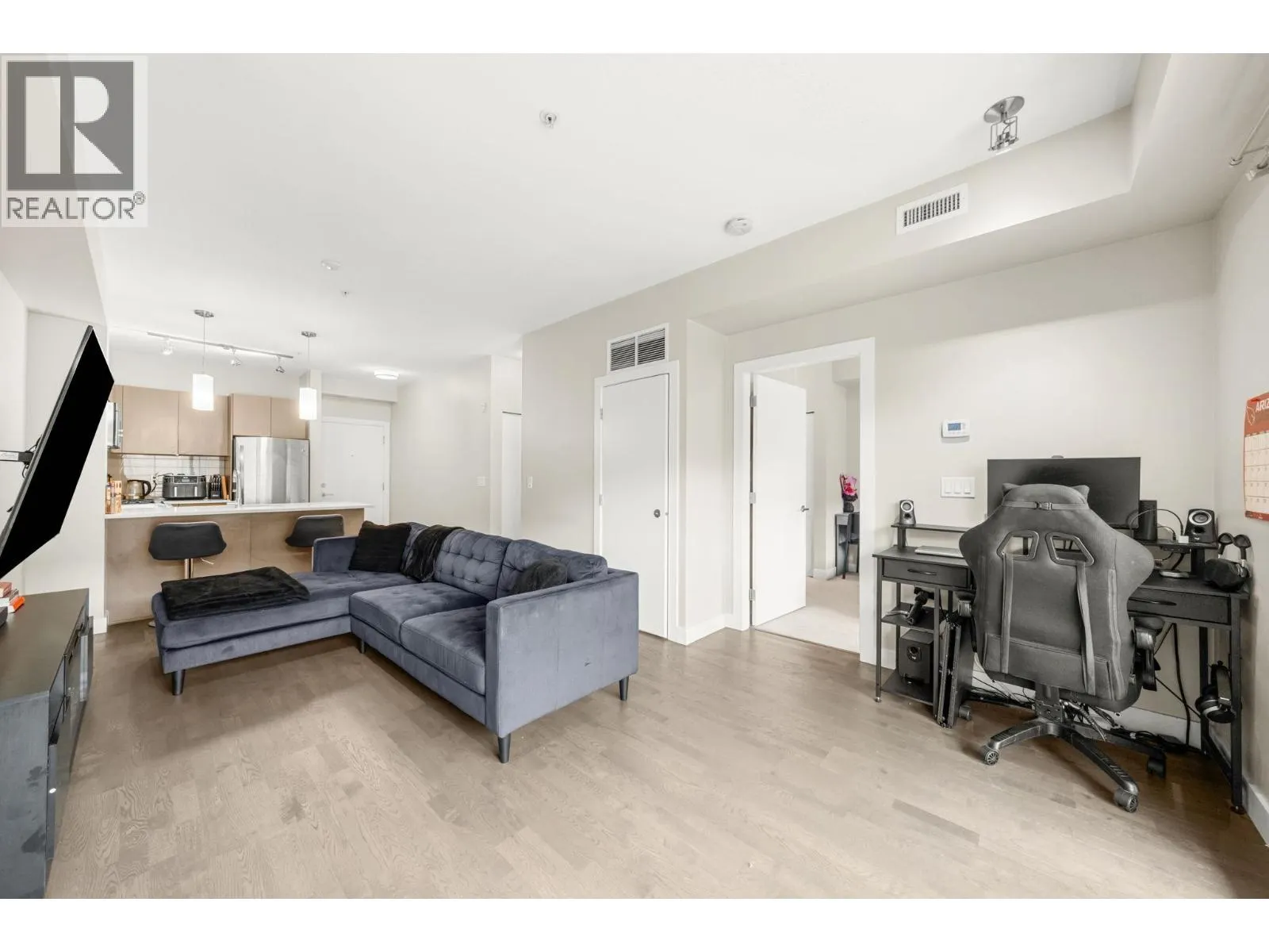 313 10155 RIVER DRIVE