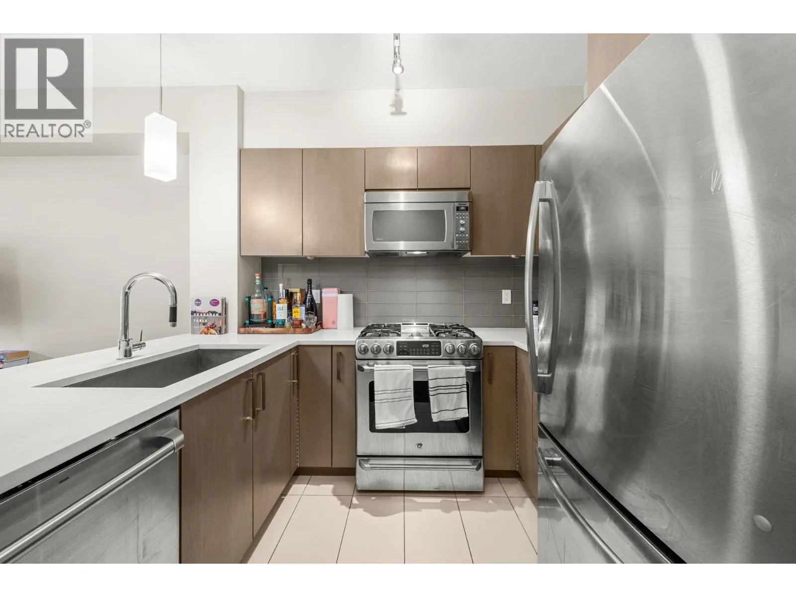313 10155 RIVER DRIVE