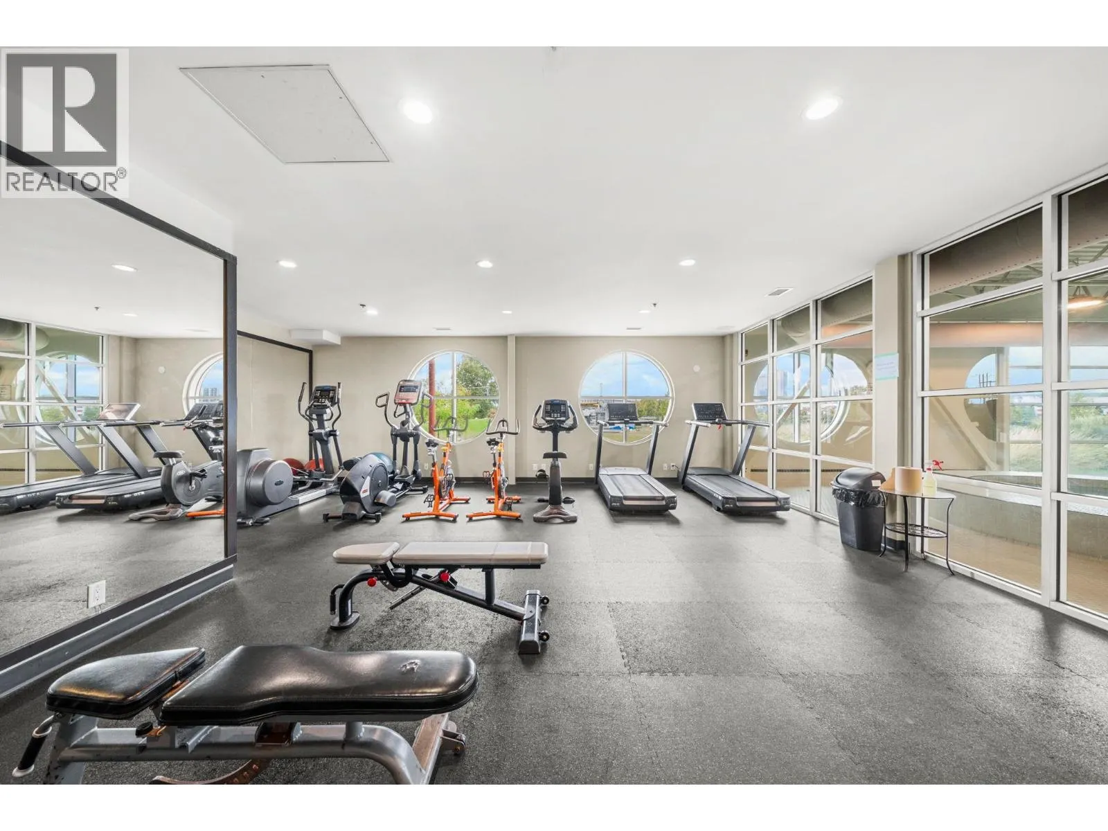 313 10155 RIVER DRIVE