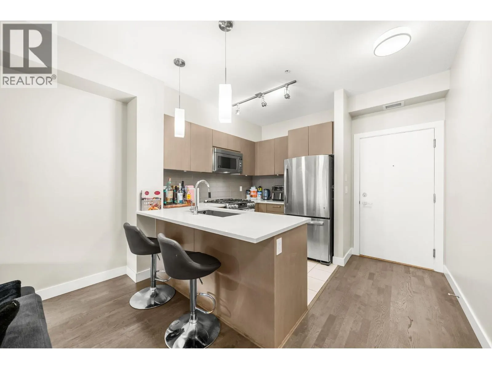 313 10155 RIVER DRIVE