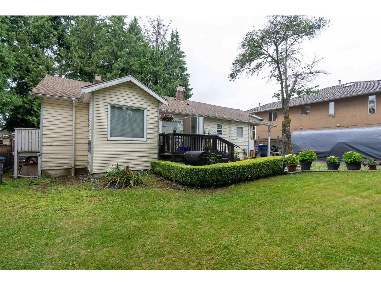 8037 160 STREET