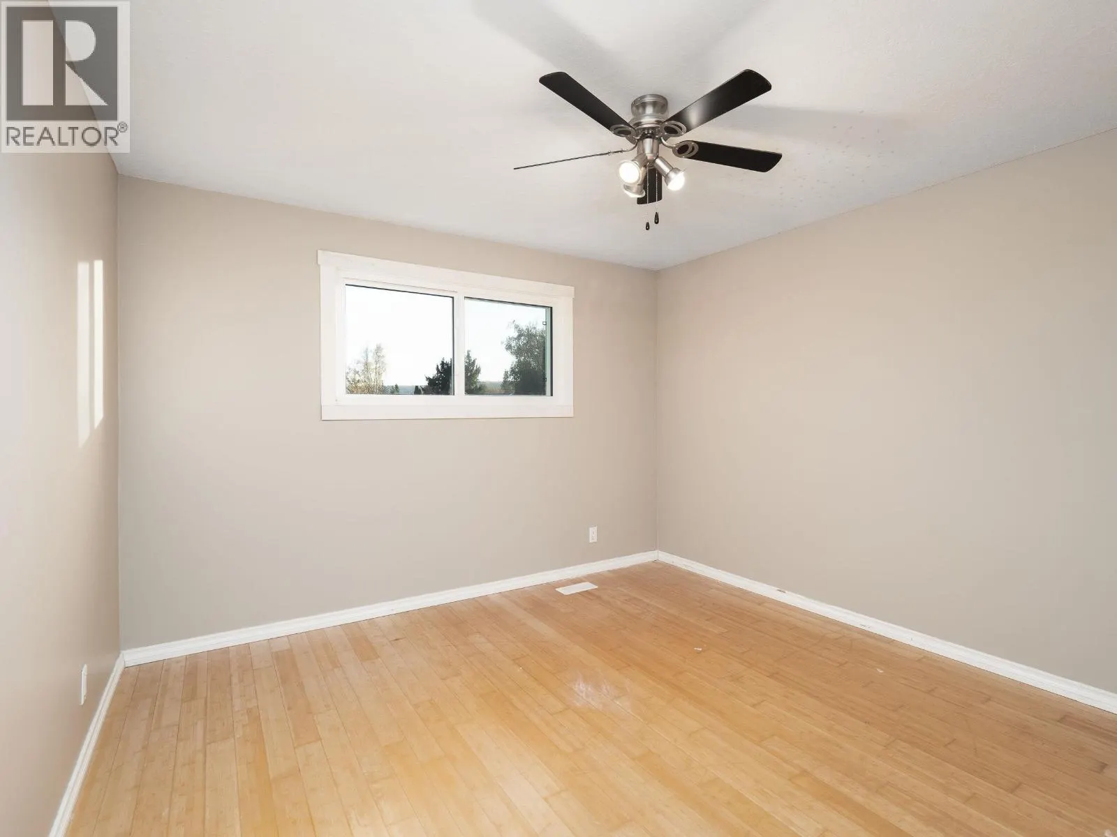 380 RILEY DRIVE