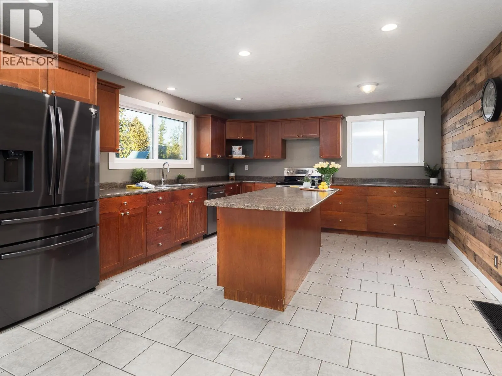 380 RILEY DRIVE
