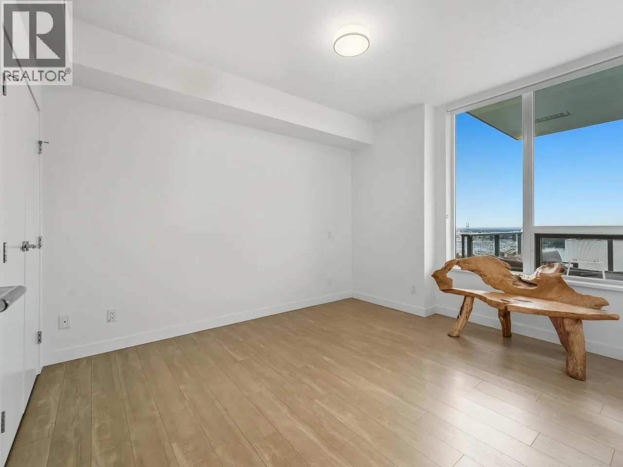 3203 908 QUAYSIDE DRIVE