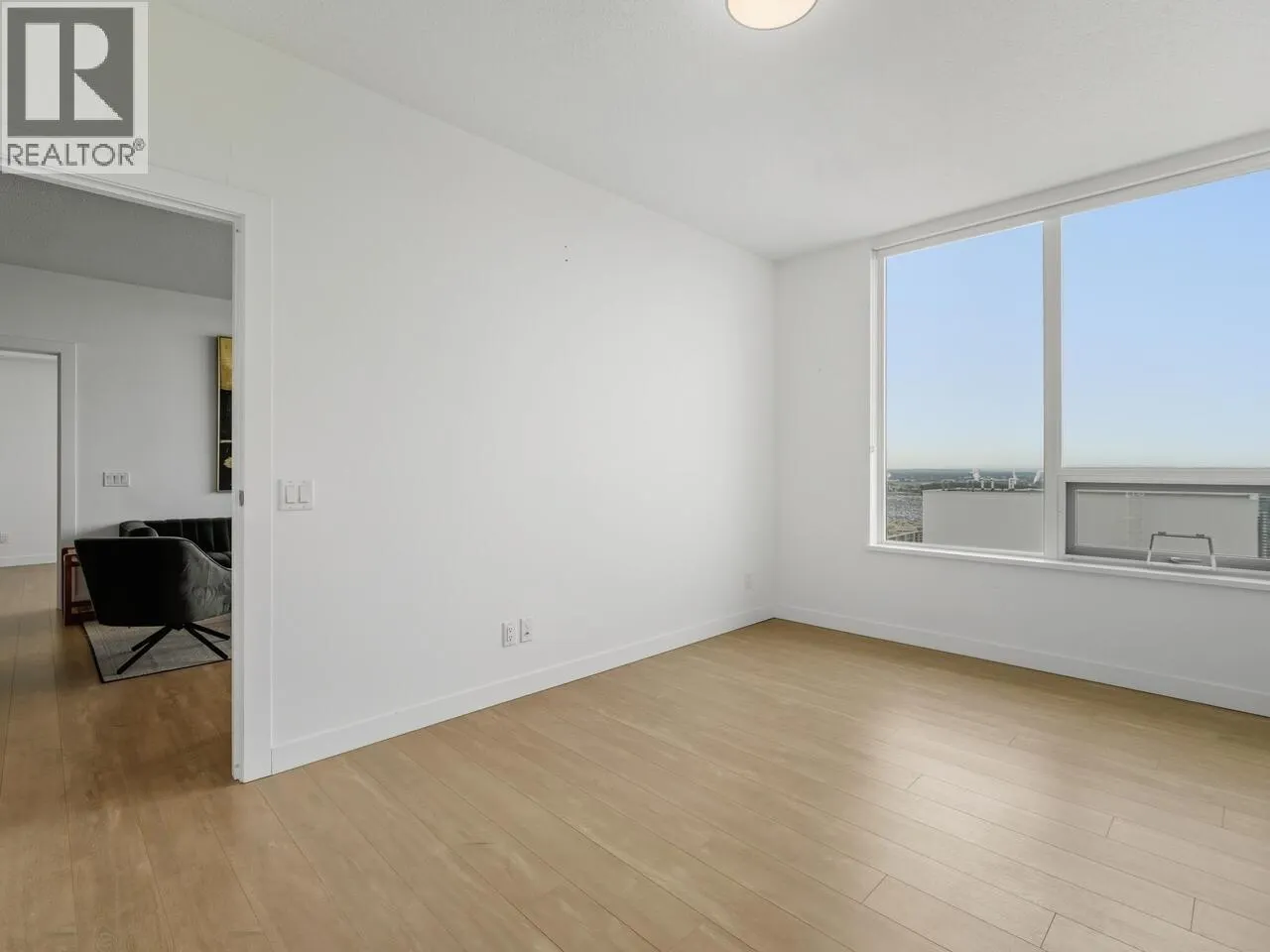 3203 908 QUAYSIDE DRIVE