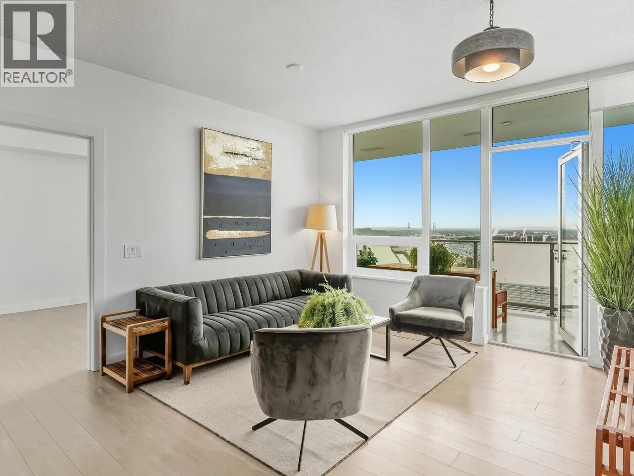 3203 908 QUAYSIDE DRIVE