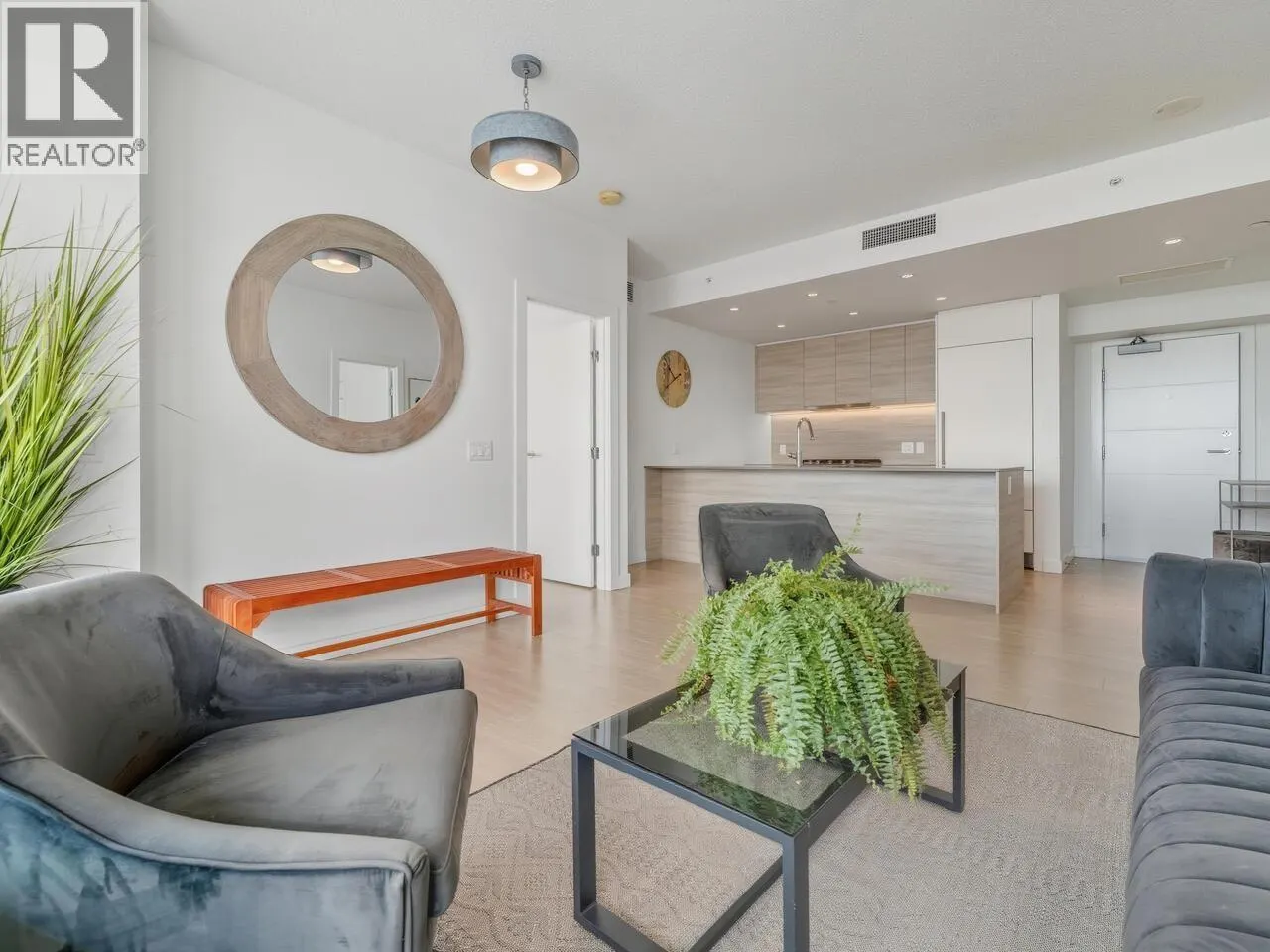 3203 908 QUAYSIDE DRIVE