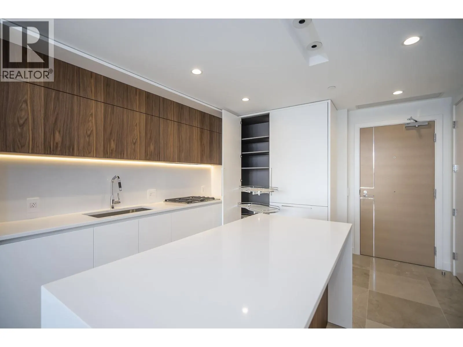 1003 885 CAMBIE STREET
