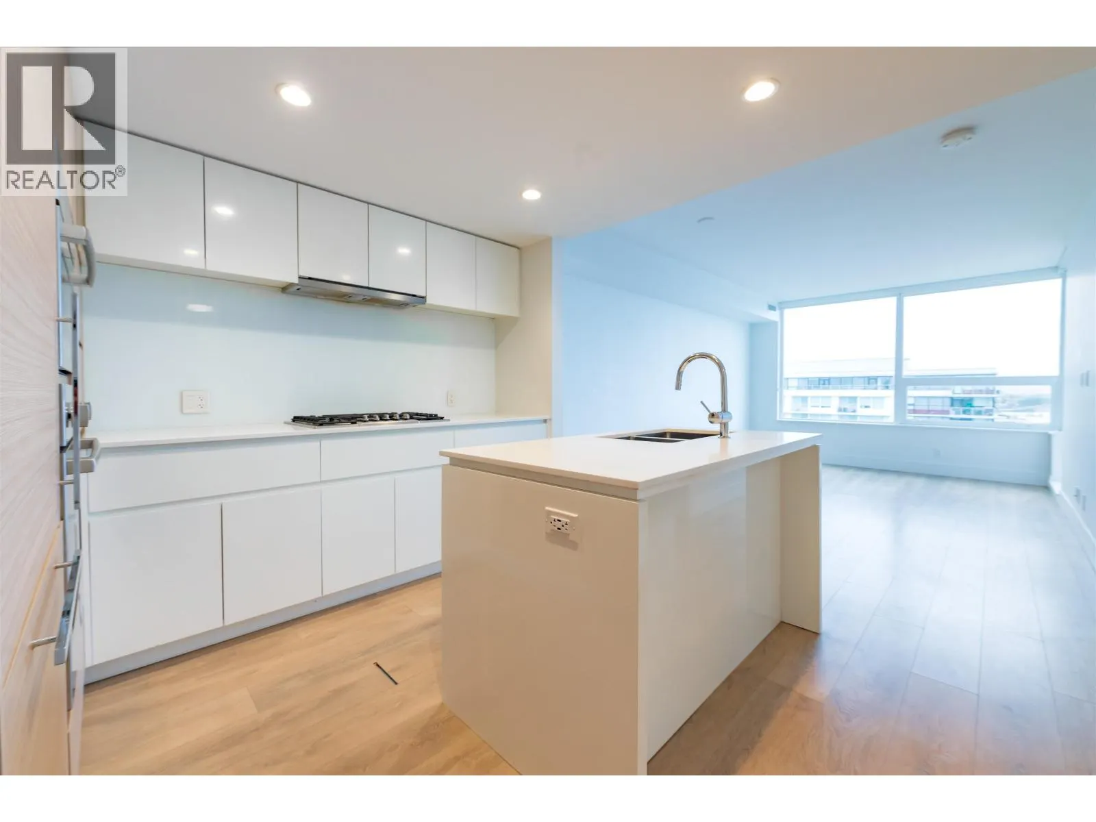 1410 5508 HOLLYBRIDGE WAY