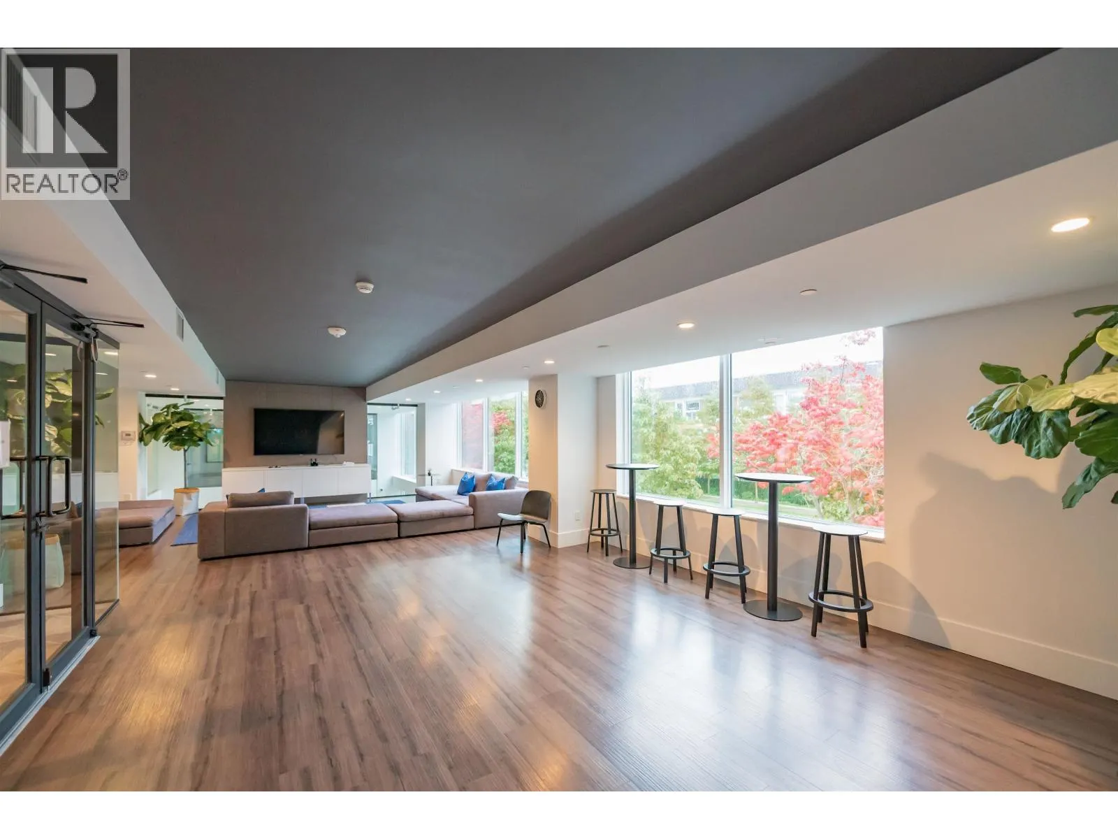 1410 5508 HOLLYBRIDGE WAY