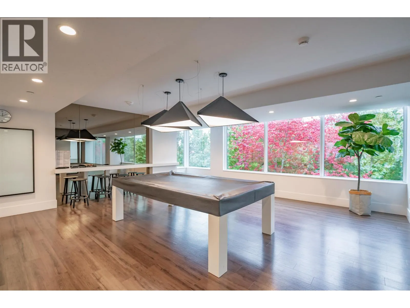 1410 5508 HOLLYBRIDGE WAY