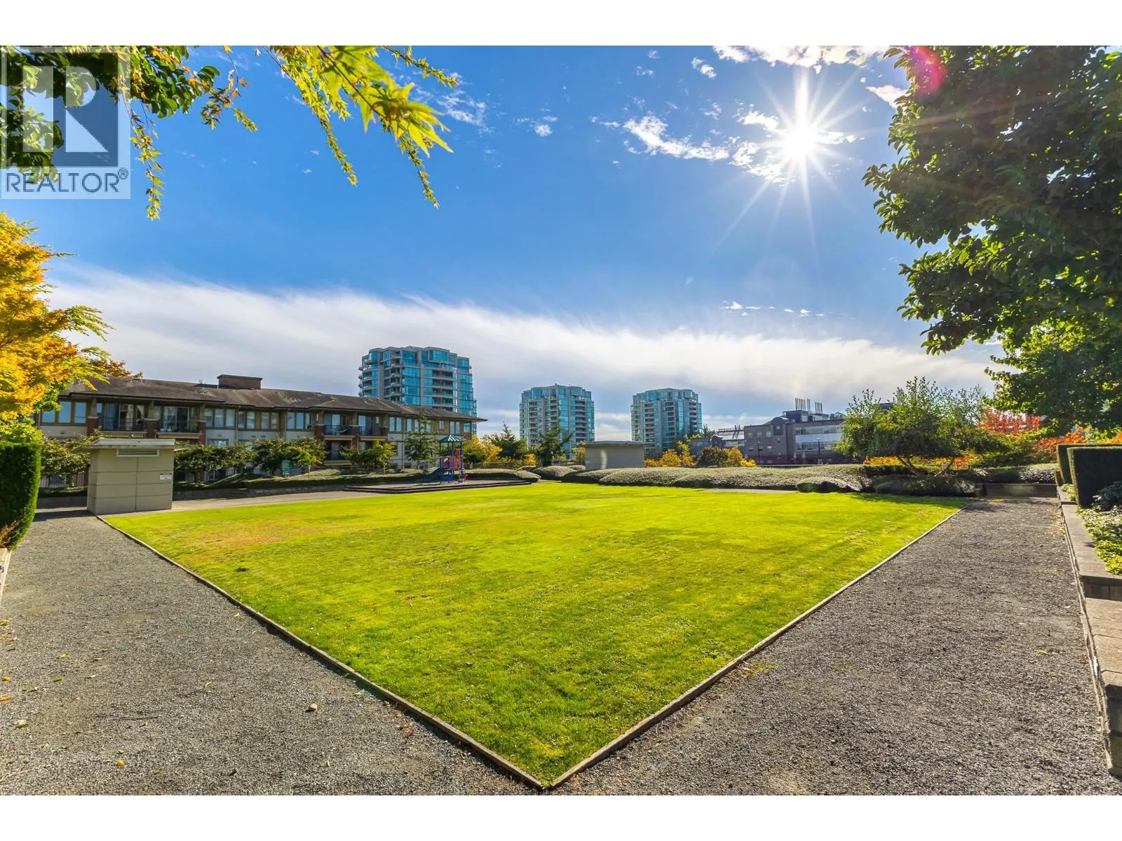 503 5088 KWANTLEN STREET
