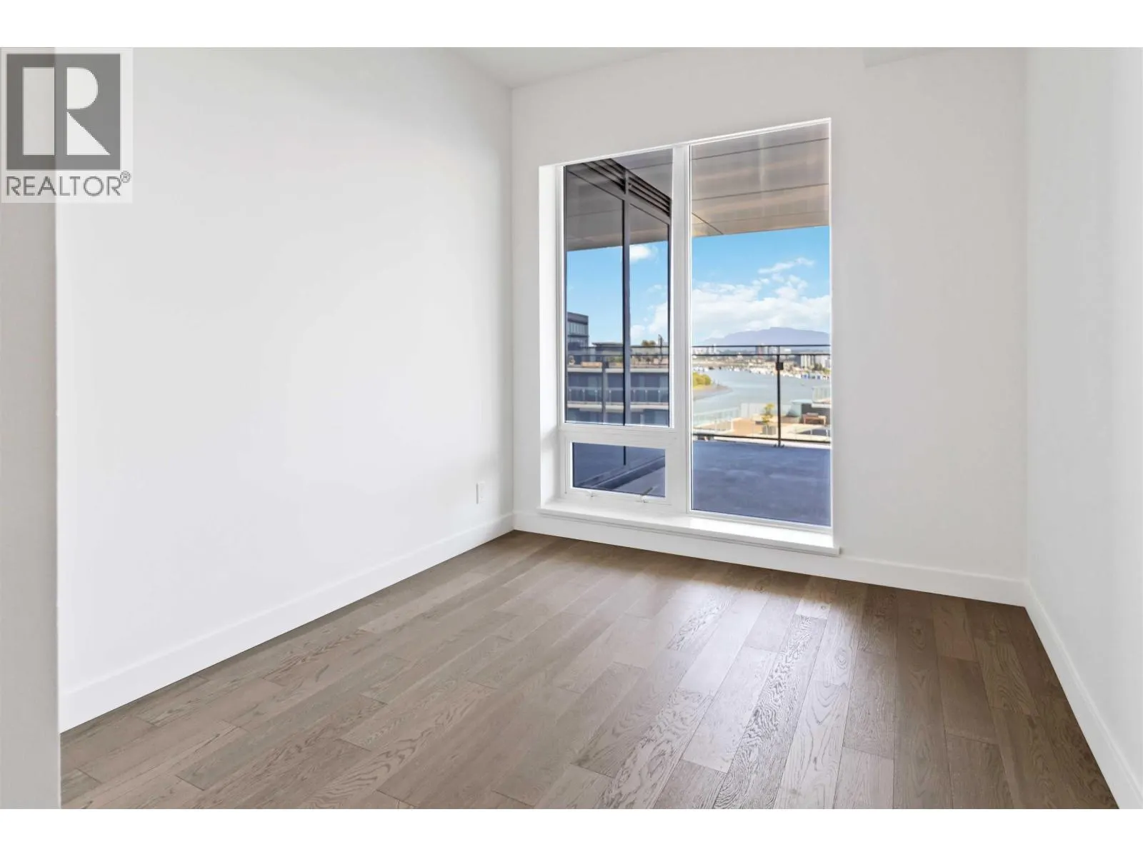 1103 6811 PEARSON WAY