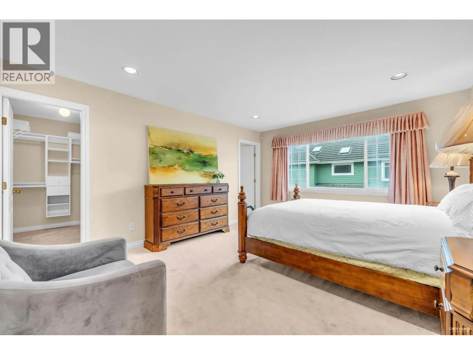6833 BARNARD DRIVE