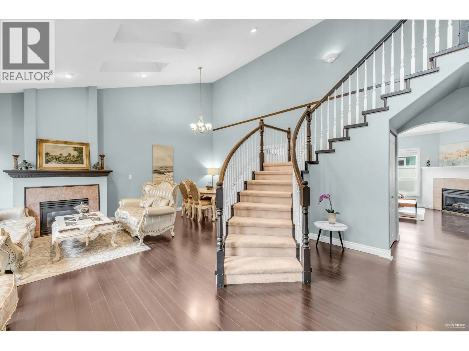 6833 BARNARD DRIVE