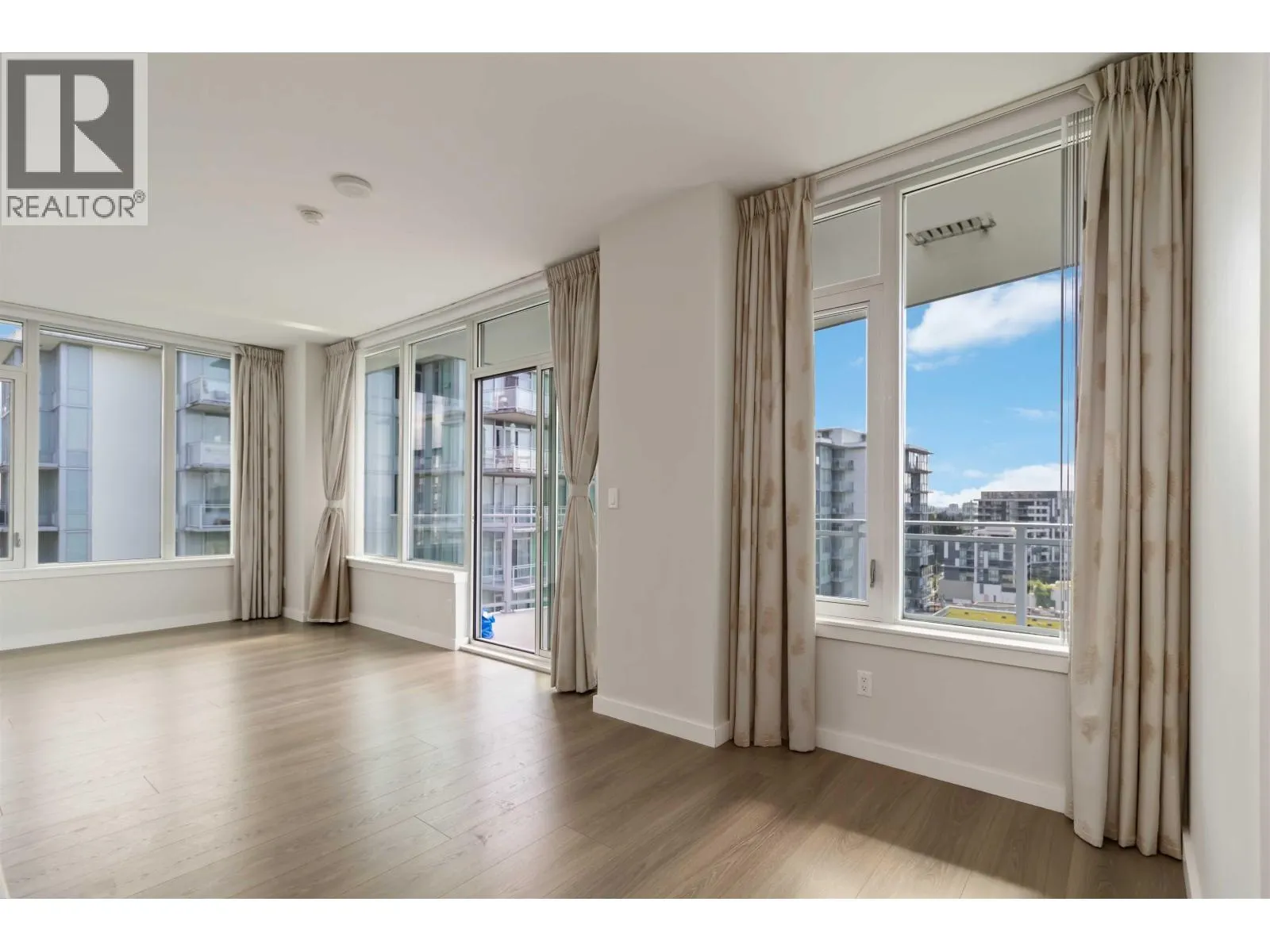 1507 8688 HAZELBRIDGE WAY