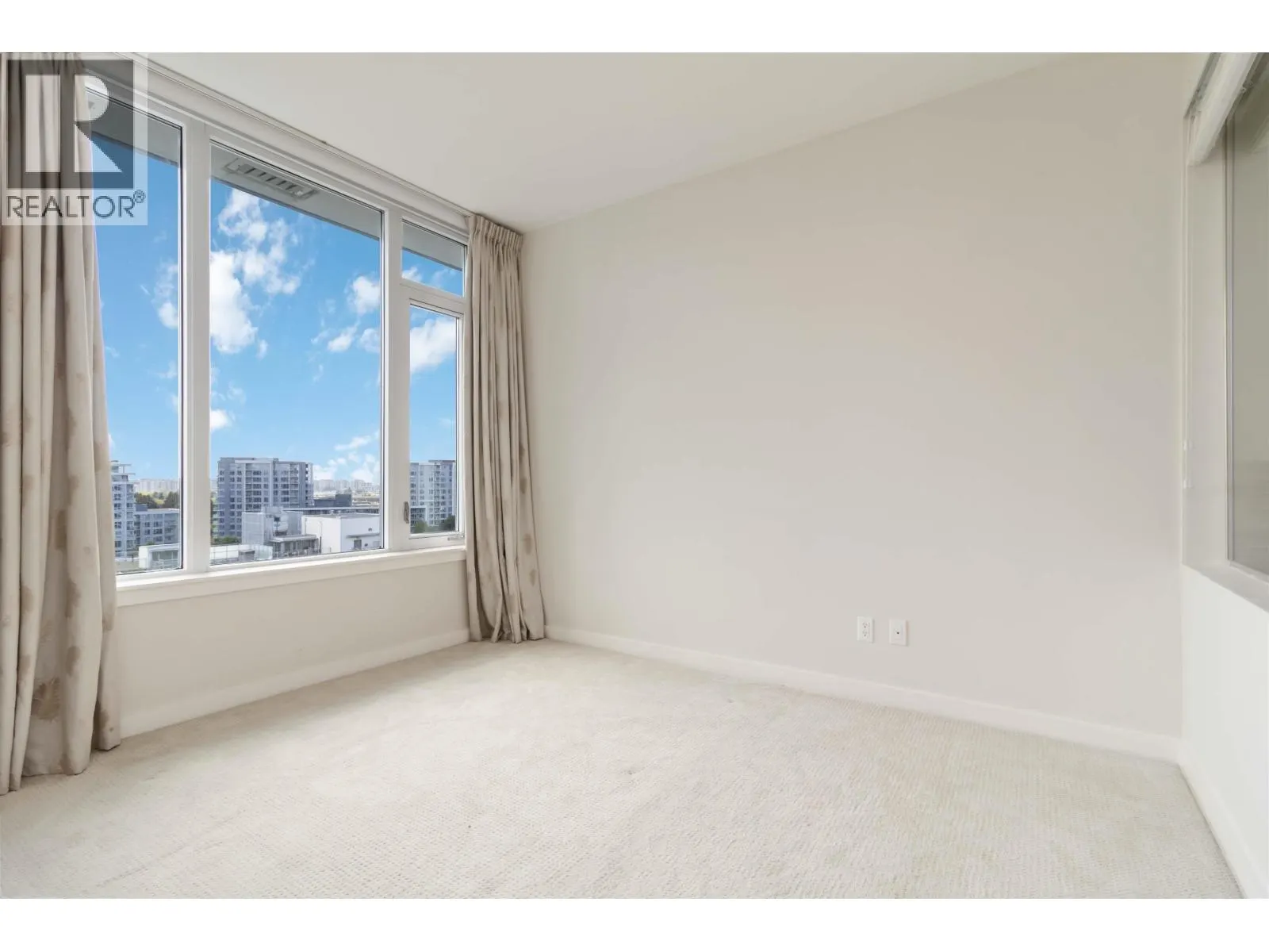 1507 8688 HAZELBRIDGE WAY