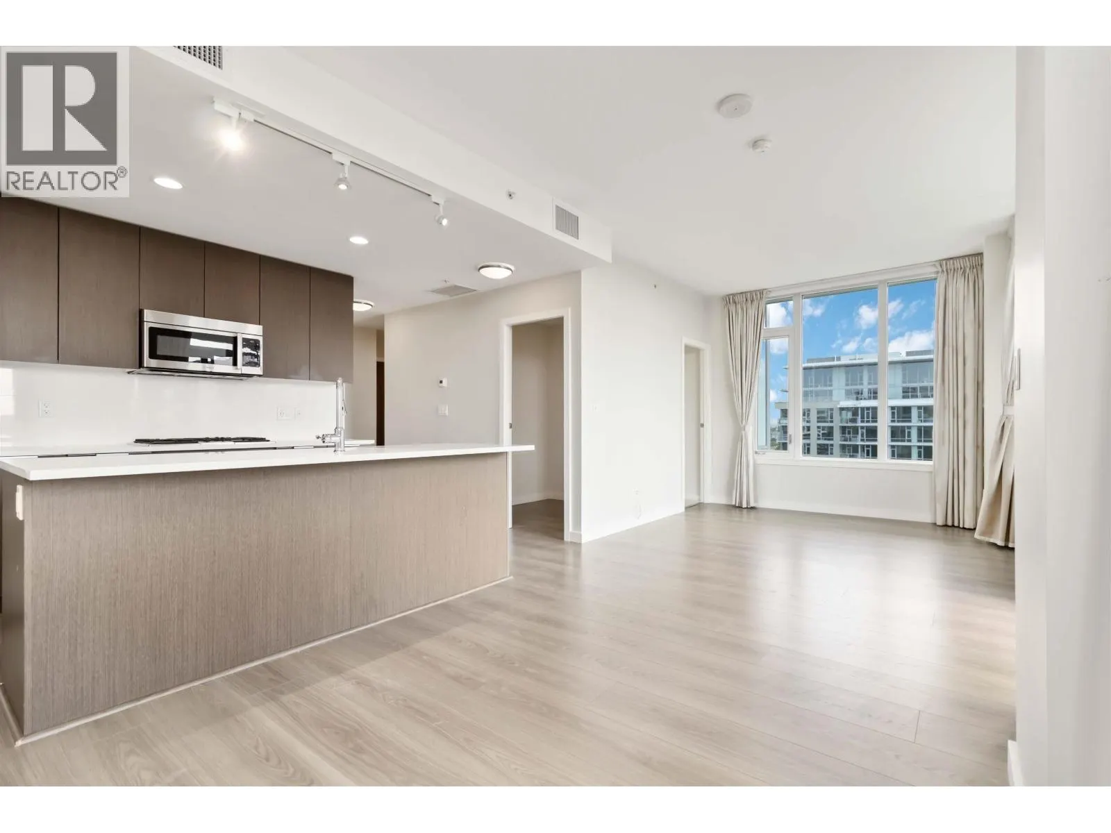 1507 8688 HAZELBRIDGE WAY