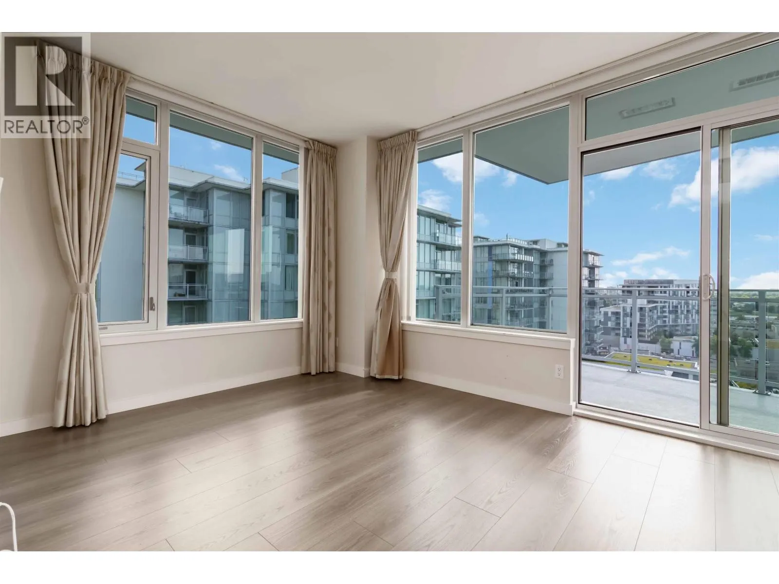 1507 8688 HAZELBRIDGE WAY
