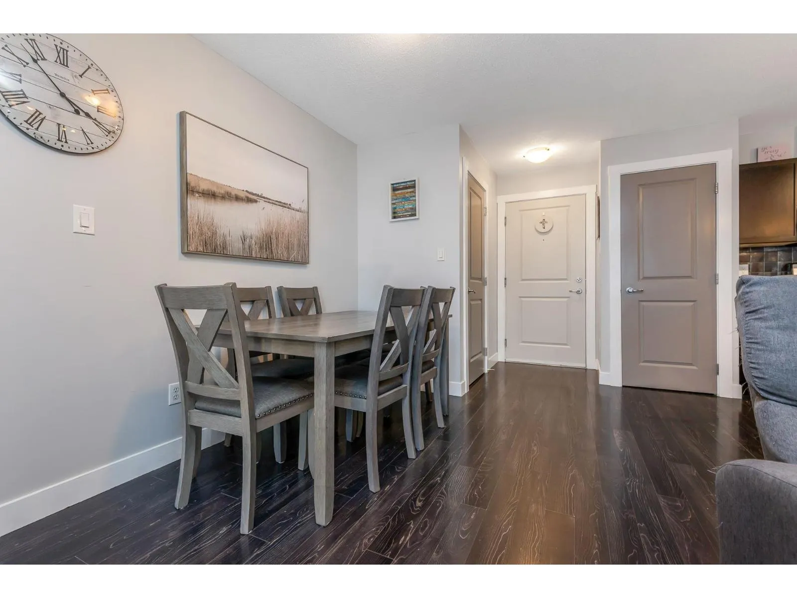 305 2038 SANDALWOOD CRESCENT