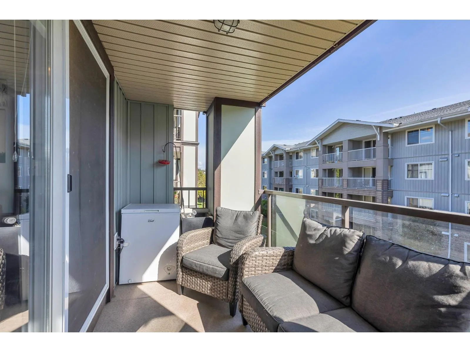 305 2038 SANDALWOOD CRESCENT