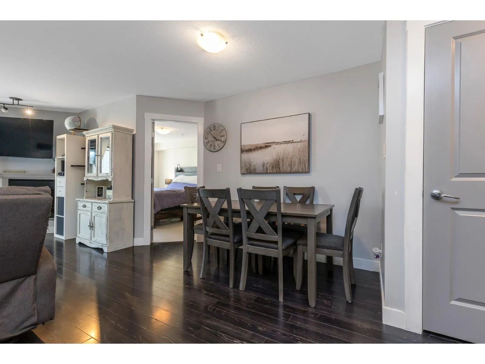 305 2038 SANDALWOOD CRESCENT