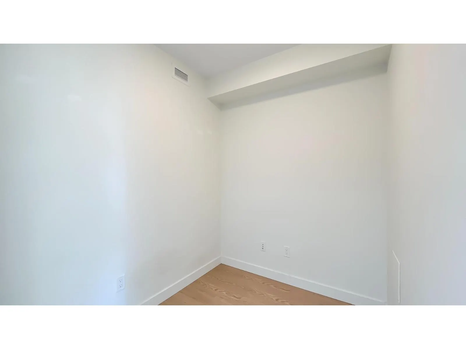1105 13750 100 AVENUE
