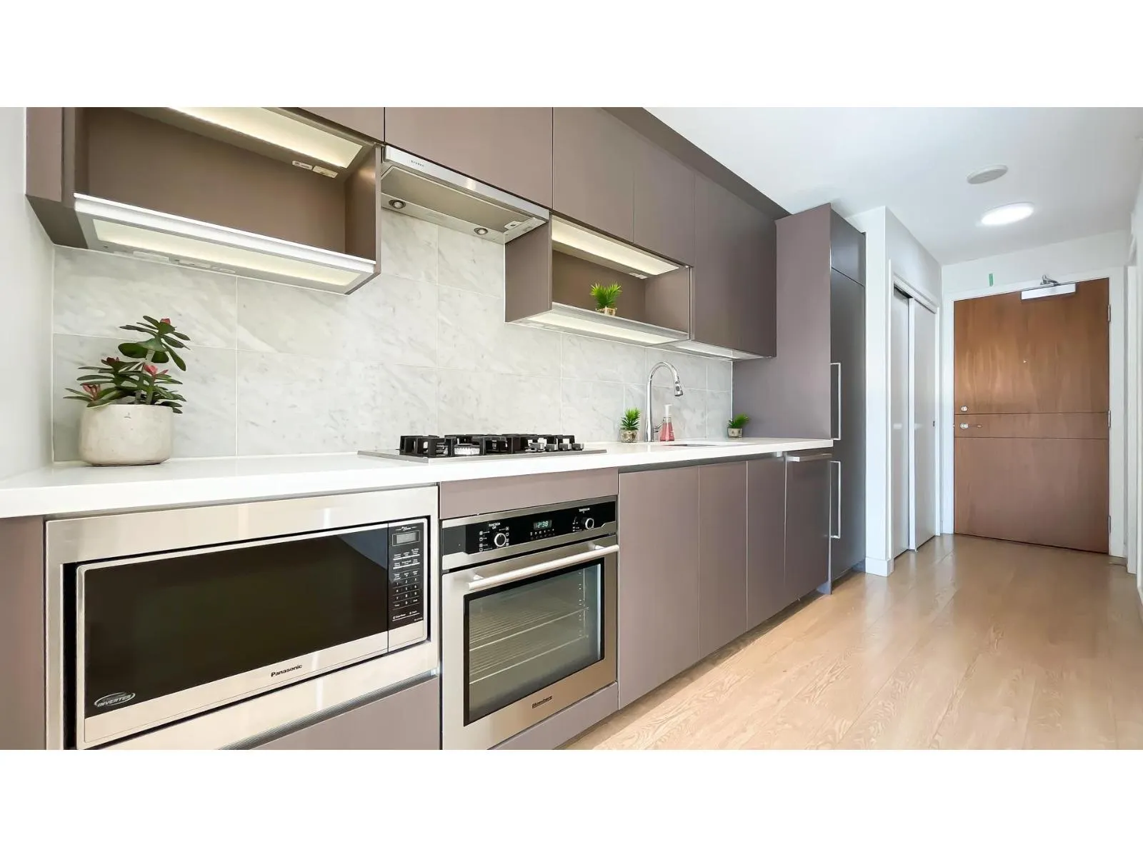 1105 13750 100 AVENUE