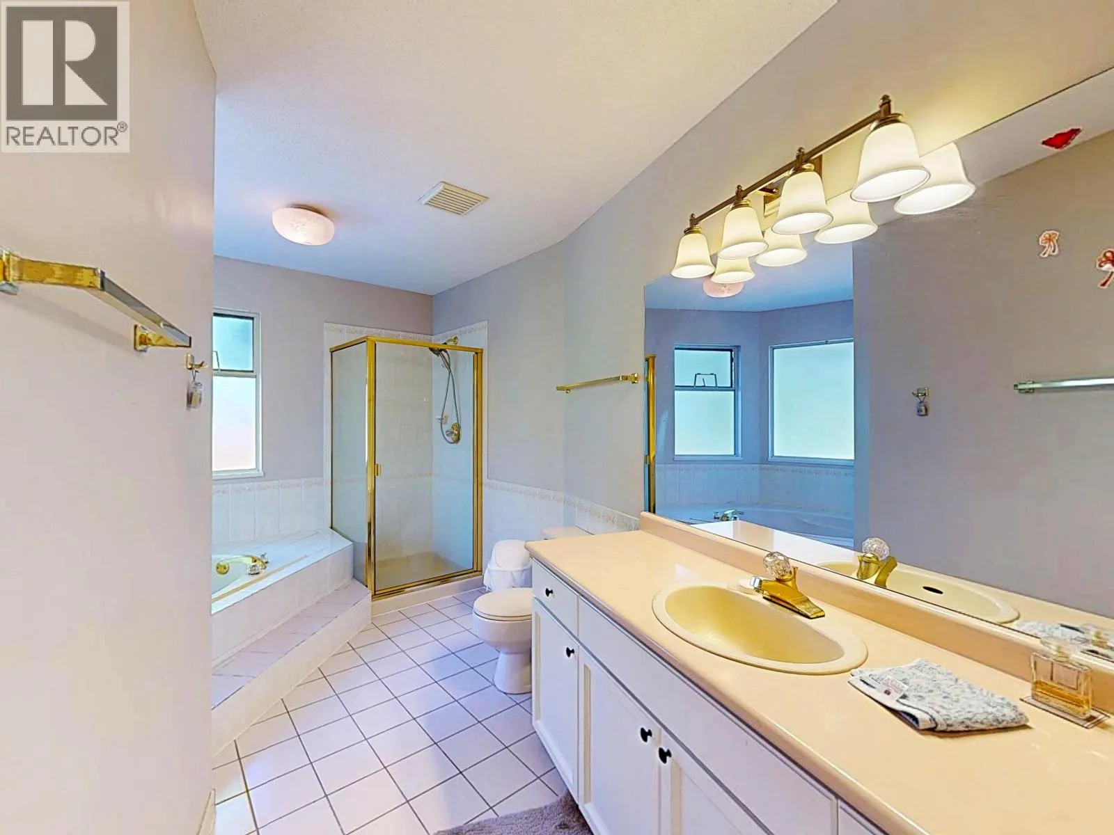 2910 KALAMALKA DRIVE