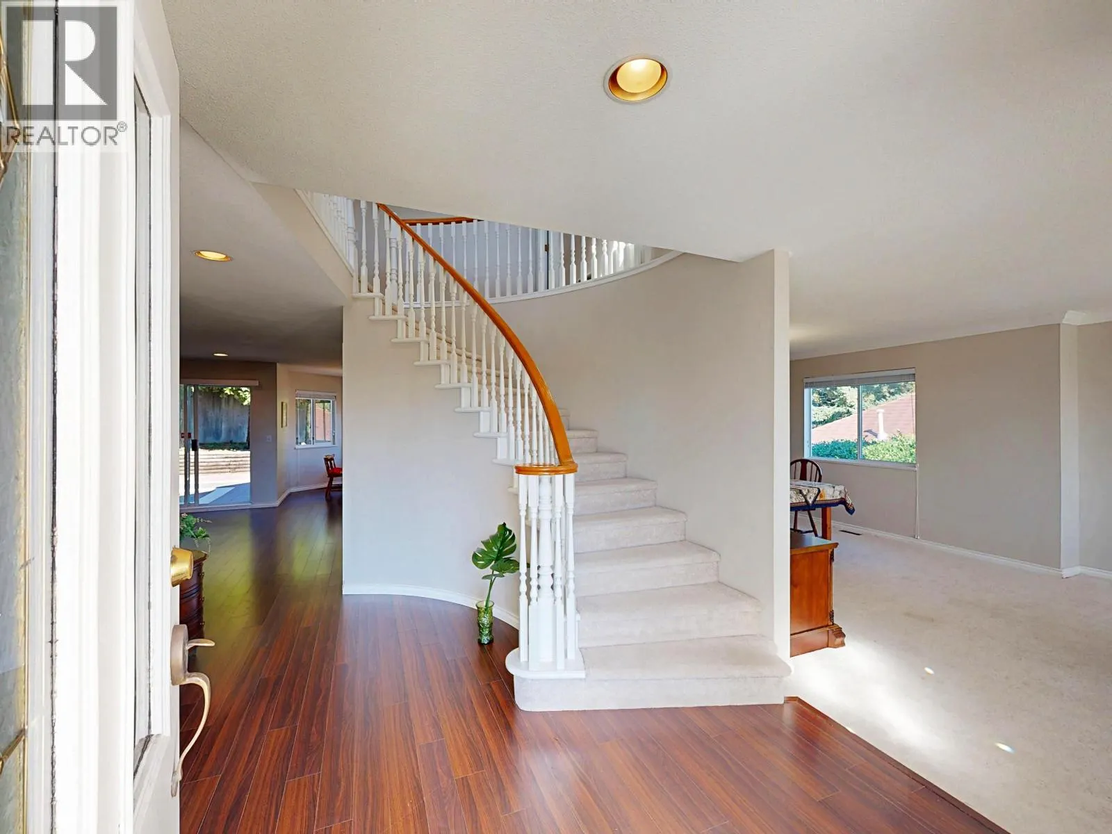 2910 KALAMALKA DRIVE