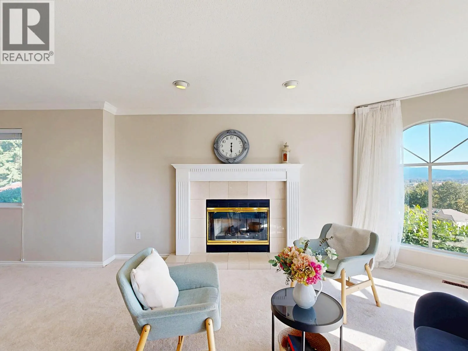2910 KALAMALKA DRIVE