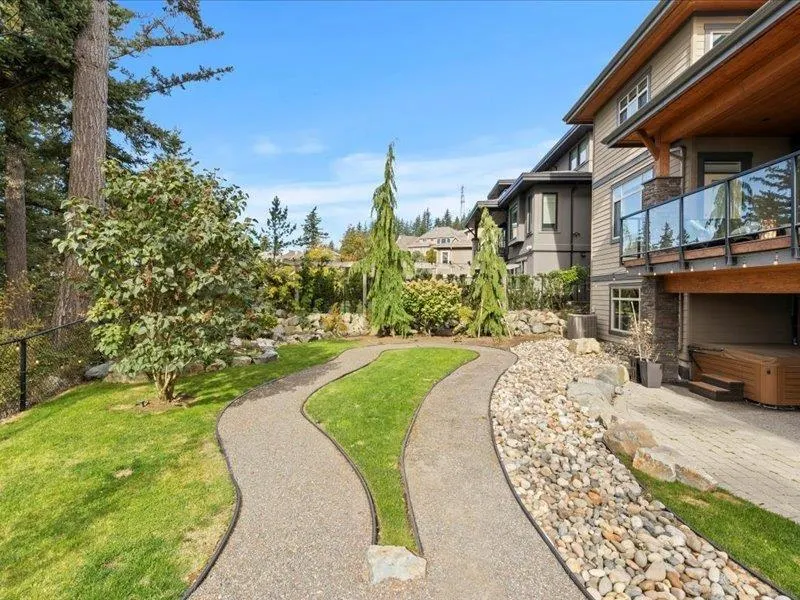 2453 EAGLE MOUNTAIN DRIVE