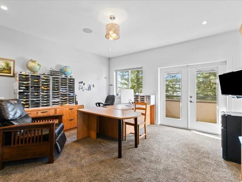2453 EAGLE MOUNTAIN DRIVE