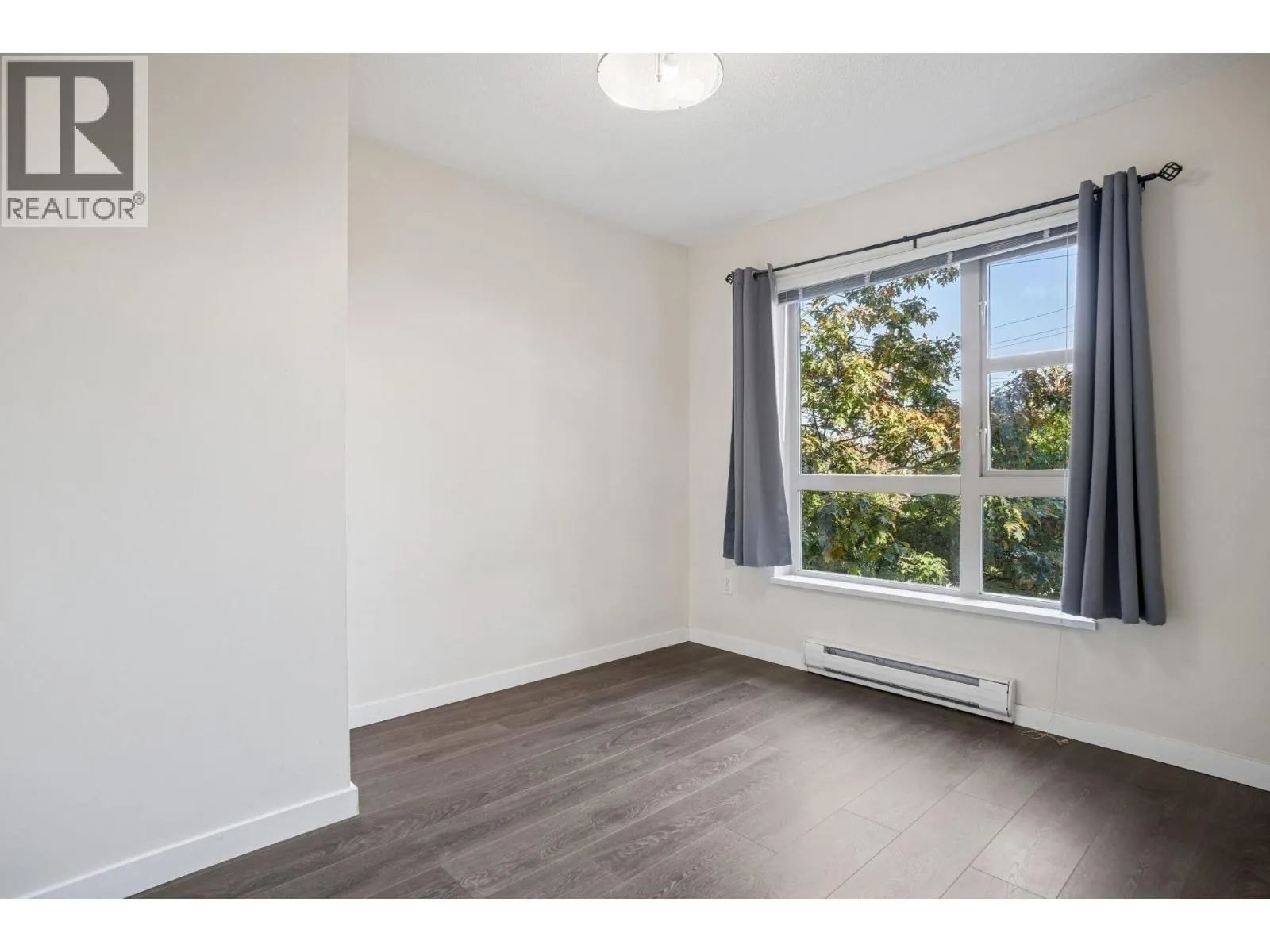 1215 5115 GARDEN CITY ROAD