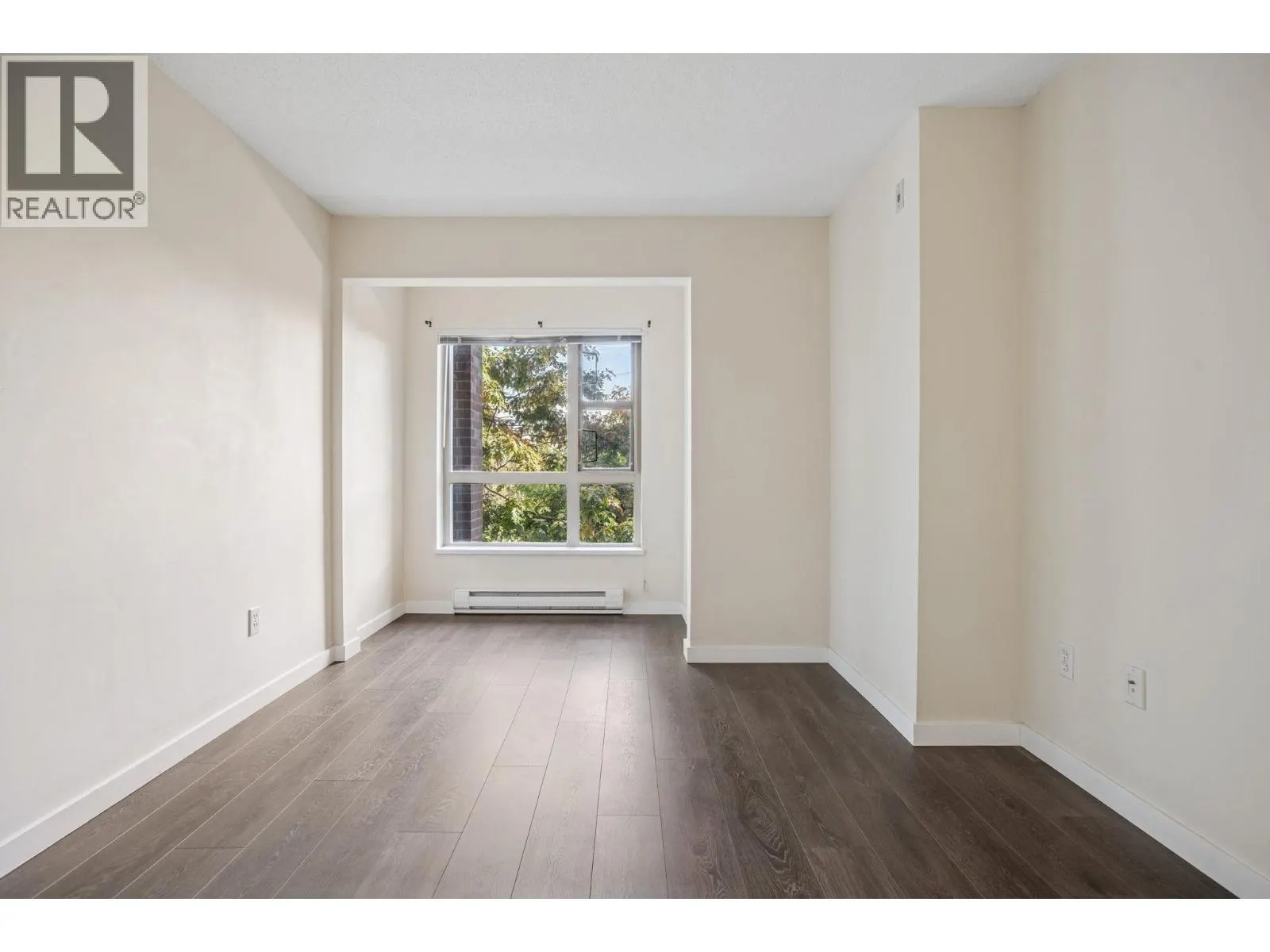 1215 5115 GARDEN CITY ROAD