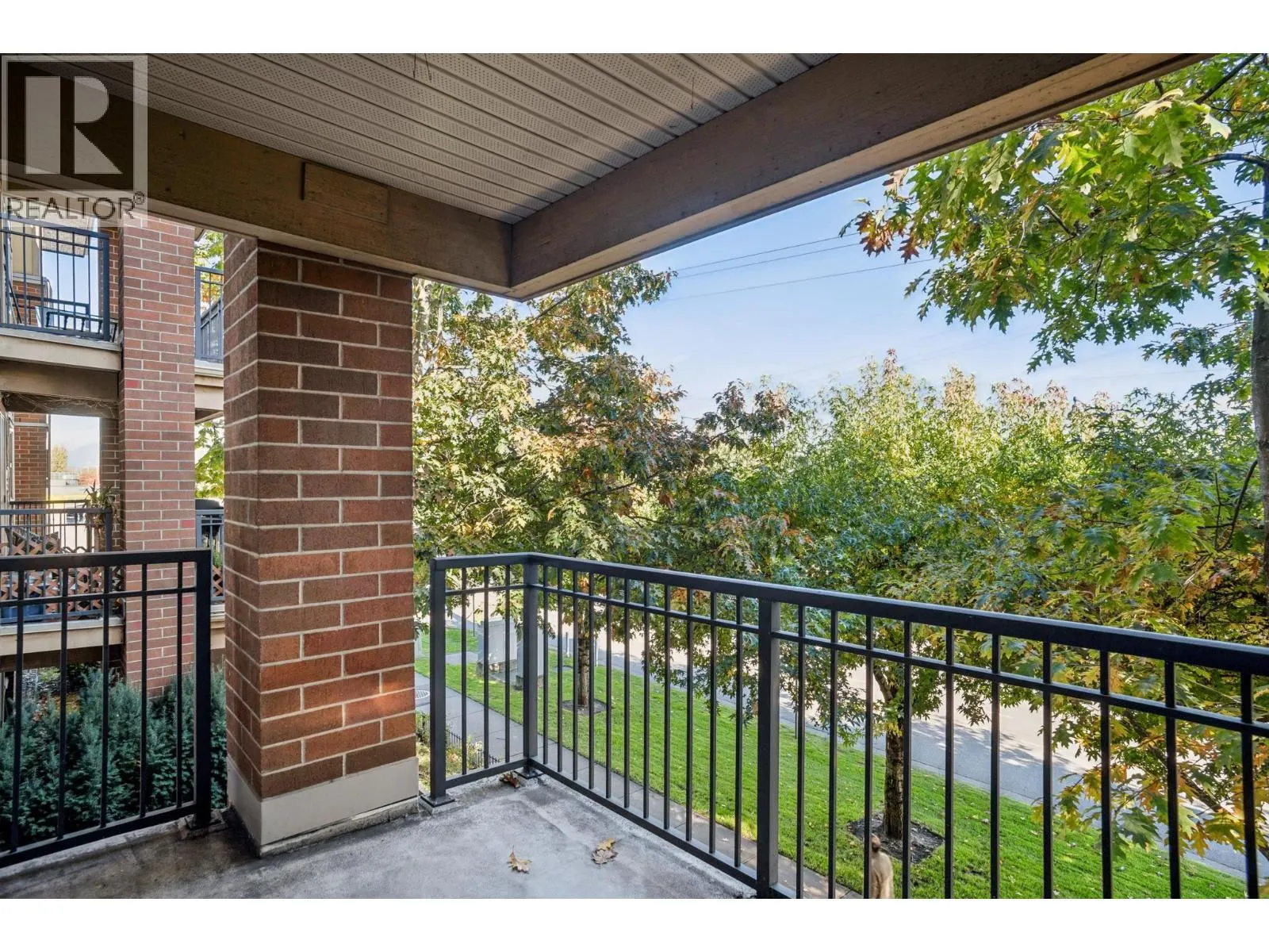 1215 5115 GARDEN CITY ROAD
