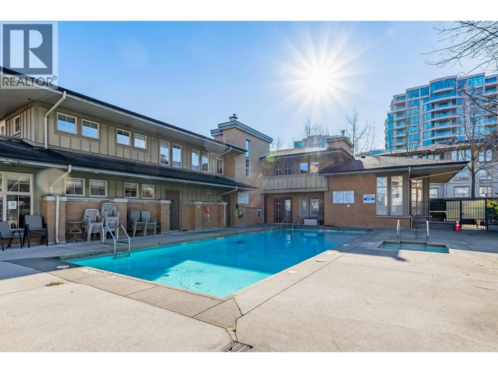 1215 5115 GARDEN CITY ROAD