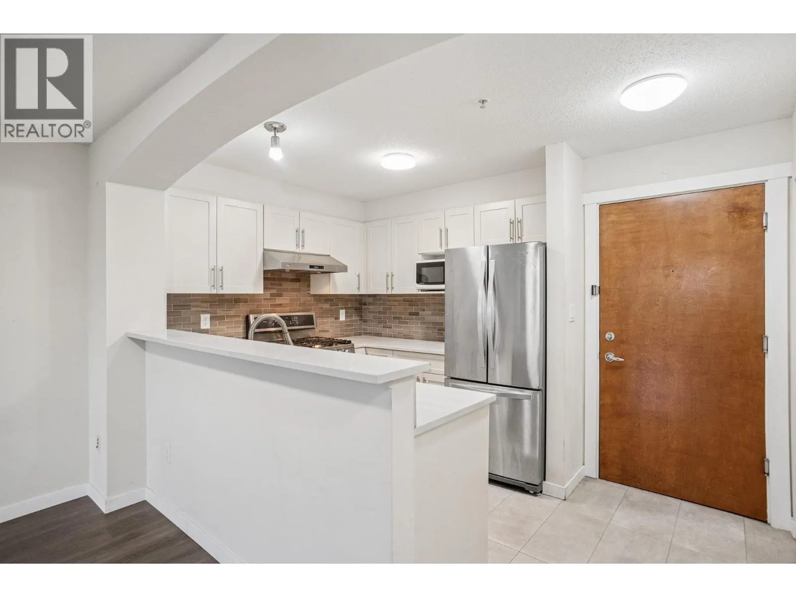 1215 5115 GARDEN CITY ROAD