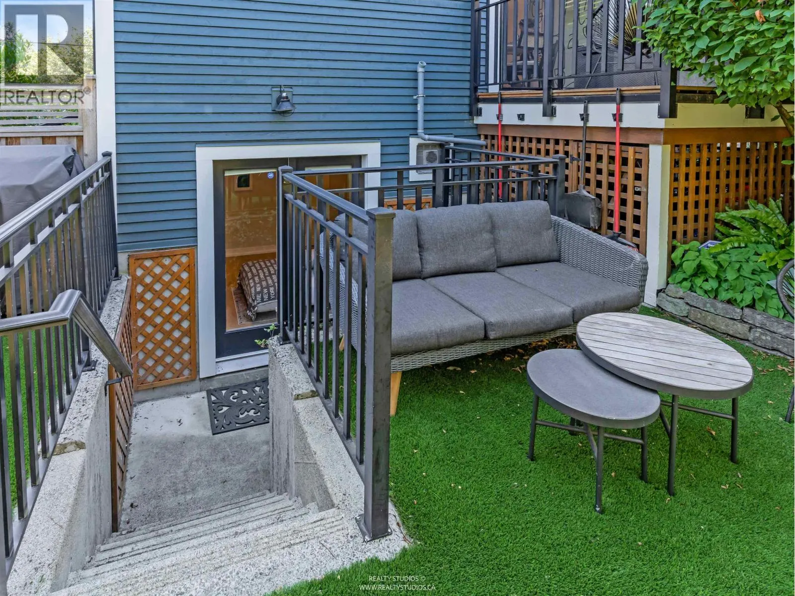91 E 27TH AVENUE