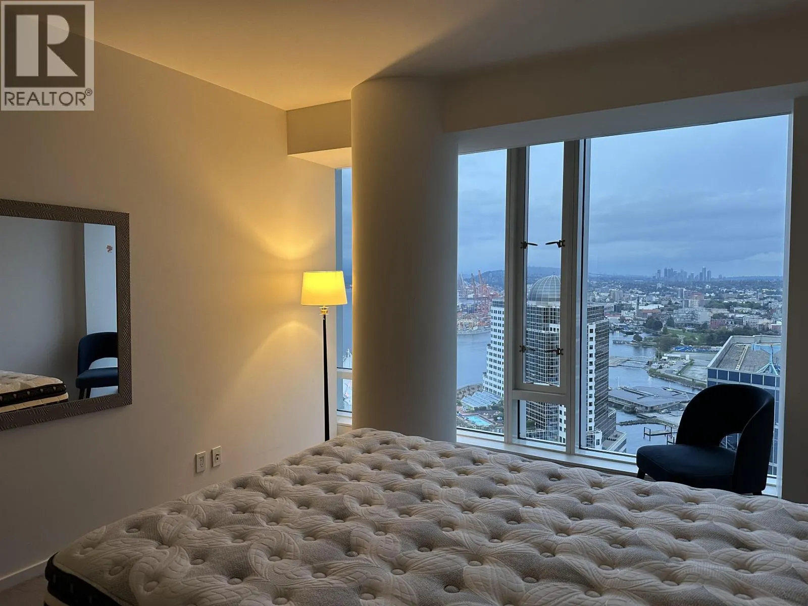 3301 1011 W CORDOVA STREET