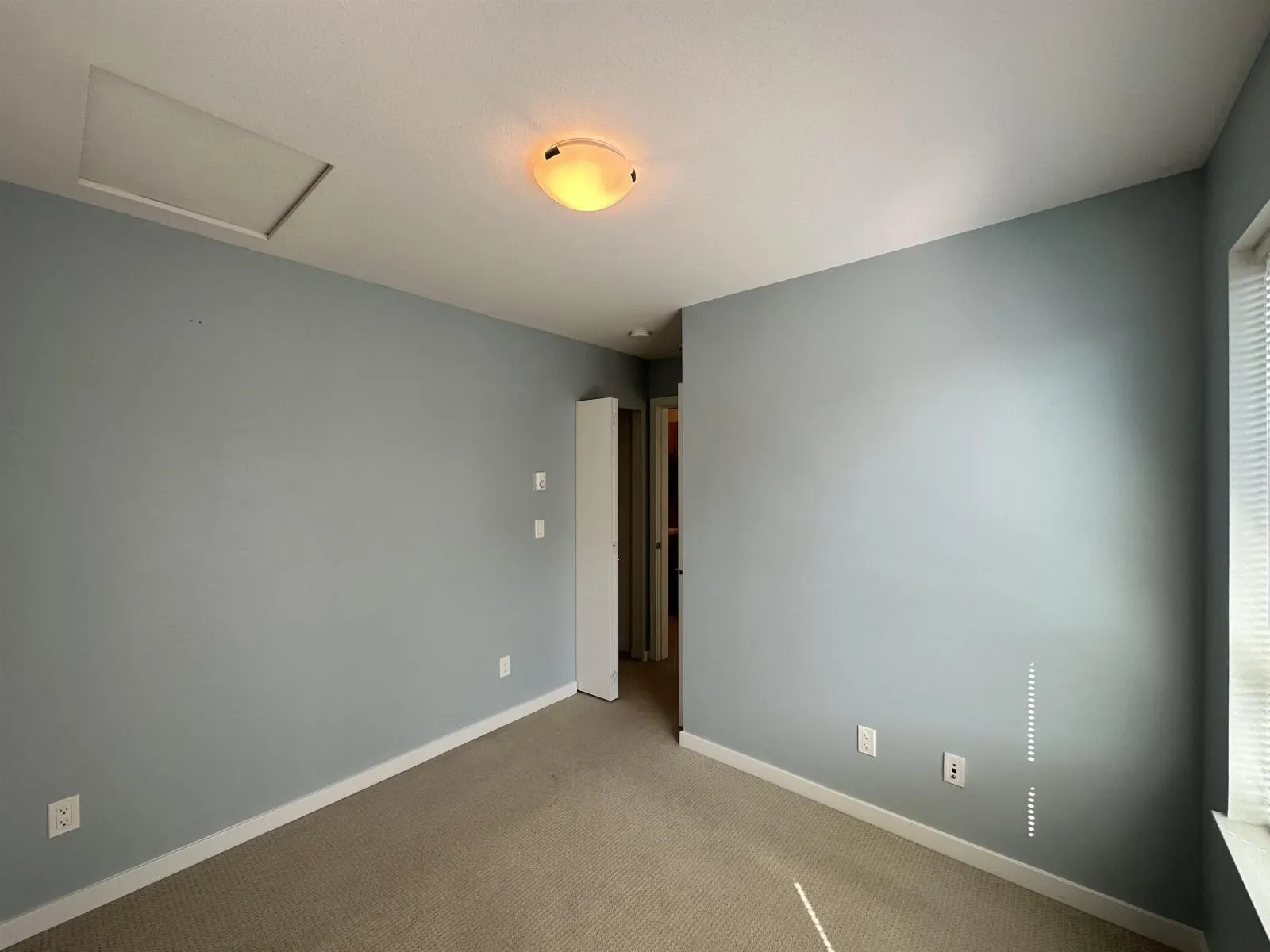 1604 18505 LAURENSEN PLACE