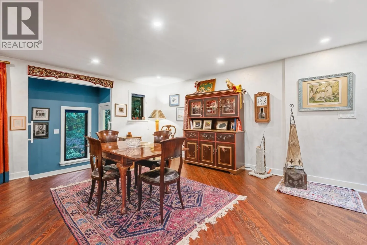 2336 TREETOP LANE
