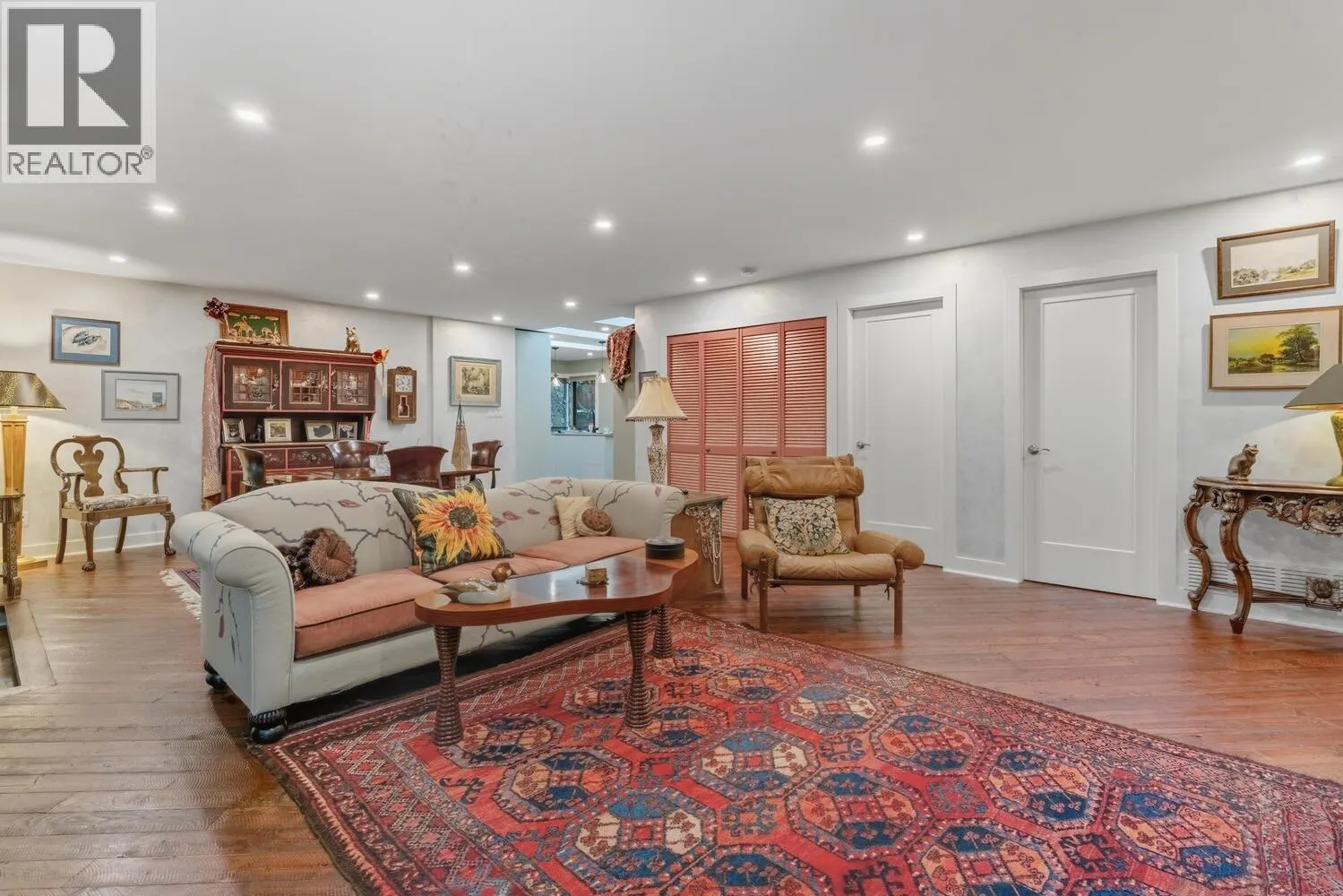 2336 TREETOP LANE